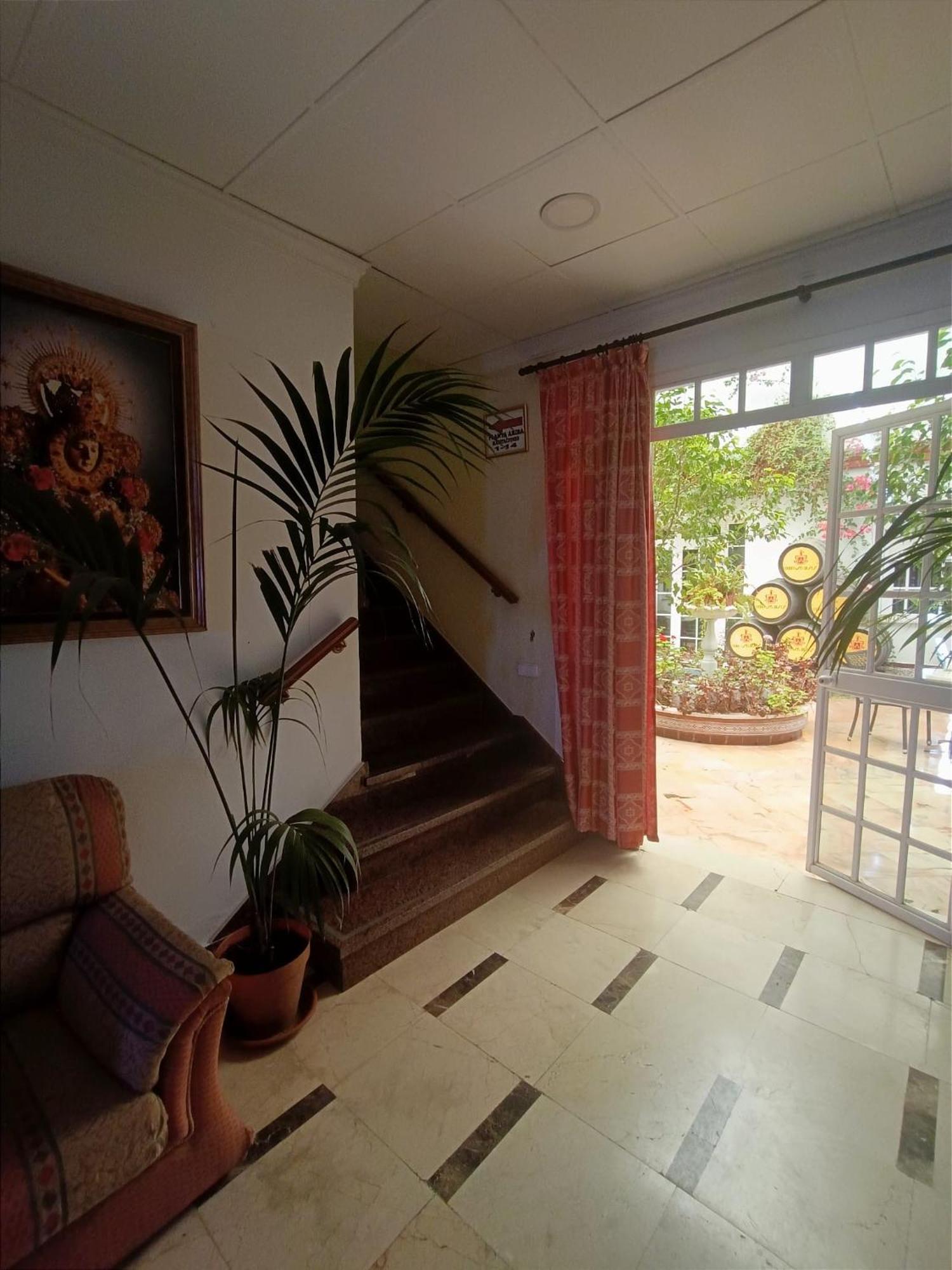 Hostal El Lirio Bollullos Par del Condado Exterior photo